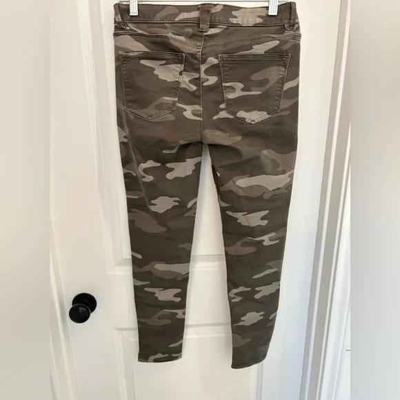 Wit & Wisdom Ab Solution Ankle Skinny Jeans - Picture 2 of 6